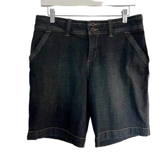 NWT Sonoma Original Fit Mid Rise Walking Shorts - Size 8 - Picture 1 of 9